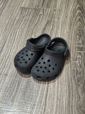 CROCS Baby Size 10C Kids Classic in Black